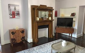 Historical District 2Bdrm Built In 1910